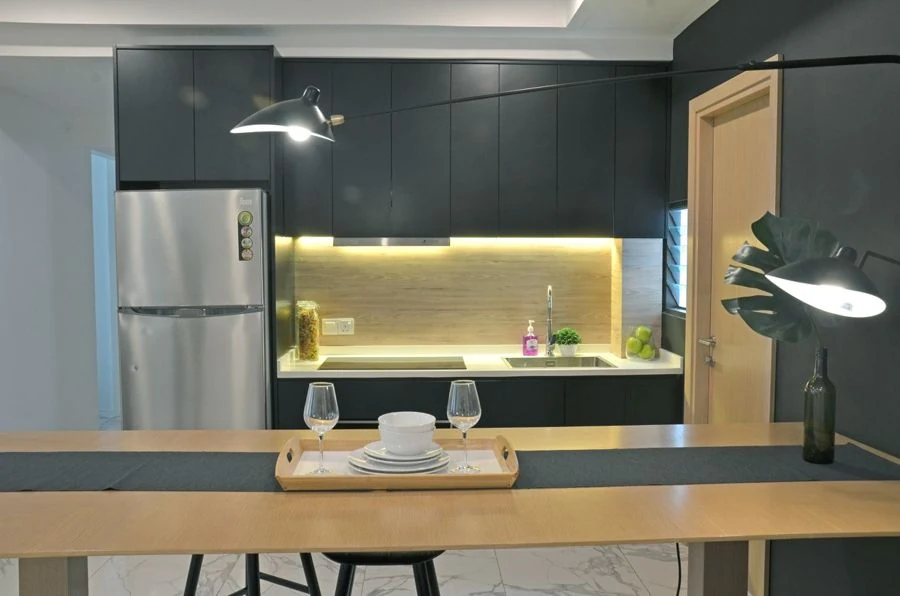 Show unit kitchen photograph
