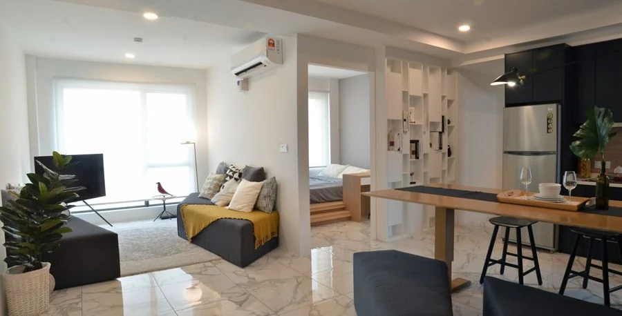 Show unit living area photograph